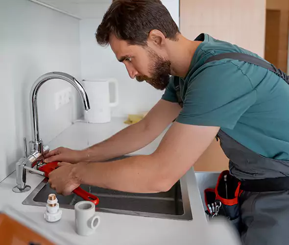 Professional Faucet Replacement Specialist in Queens, NY: Schedule Affordable Faucet Replacement Services with Us