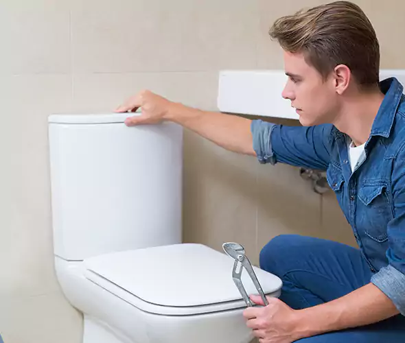 Expert Plumber for Toilet Replacement in Queens, NY: Schedule Affordable Toilet Replacement Services with Us